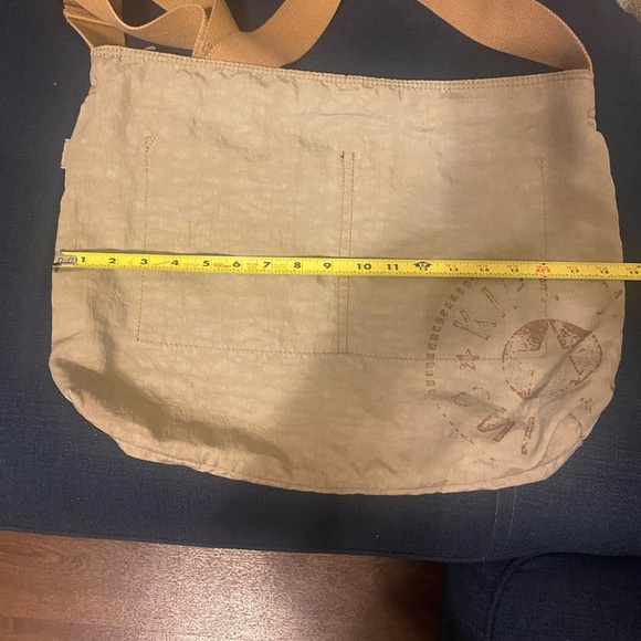 Kipling Crossbody - Picture 9 of 10